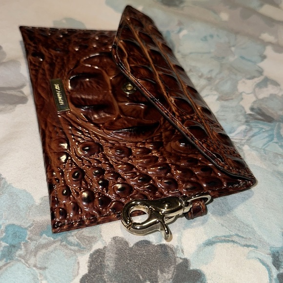 Brahmin Pecan Croc Embossed Clip on Envelope Bag EUC - Picture 7 of 10